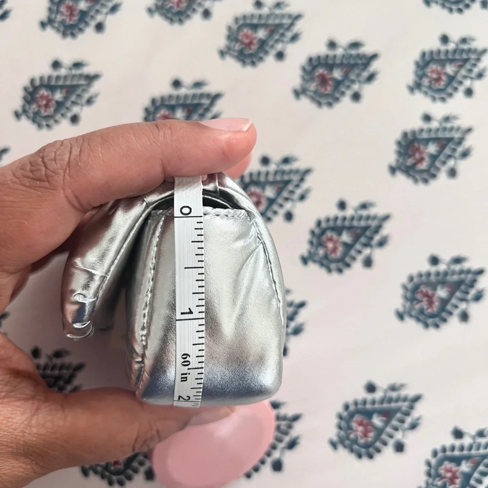 TORY BURCH• Silver Puffy Card Holder/airpod holder - Picture 10 of 11
